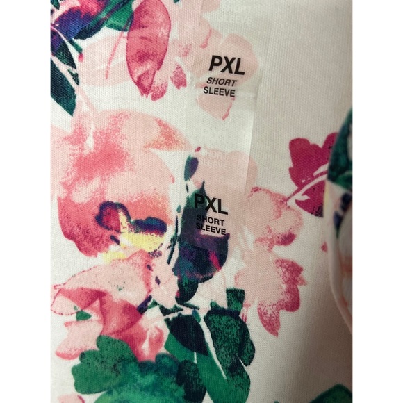 NWT |Karen Scott Pretty Floral on a Pink Top Henley Neck Short Sleeve Size:PXL - Picture 5 of 7